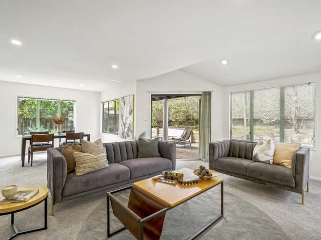 8B Stoneleigh Court, Sunnynook