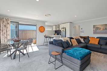 14 Sharman Pl, Wigram
