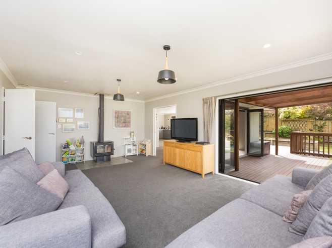 9 Logan Grove, Feilding