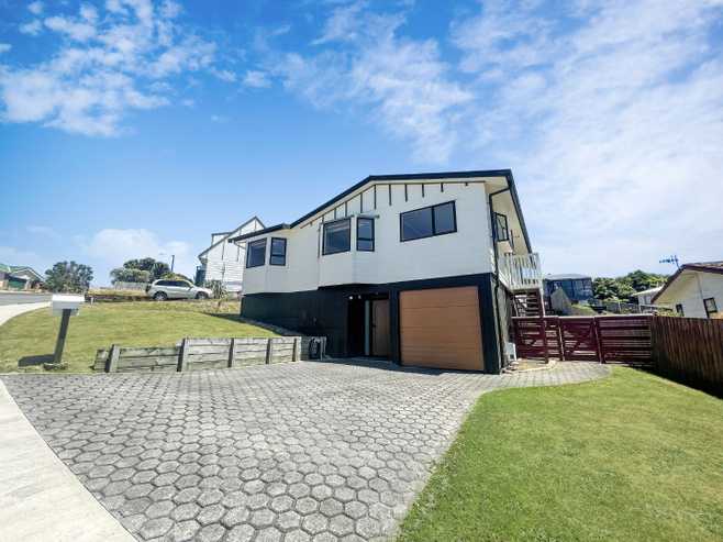7 Sunhaven Drive, Newlands