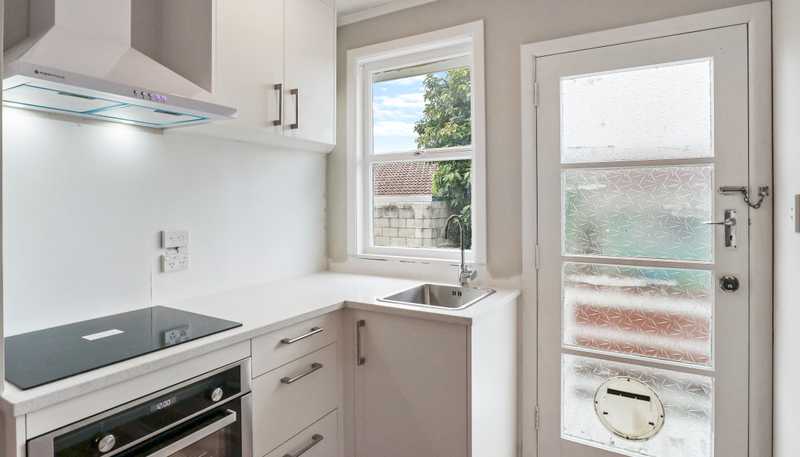 4/33 Kitchener Road, Sandringham