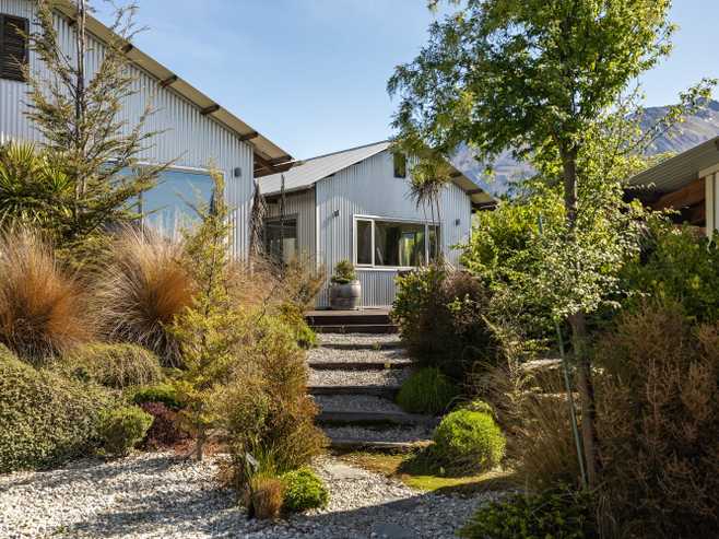 10 Birchdale Place, Glenorchy
