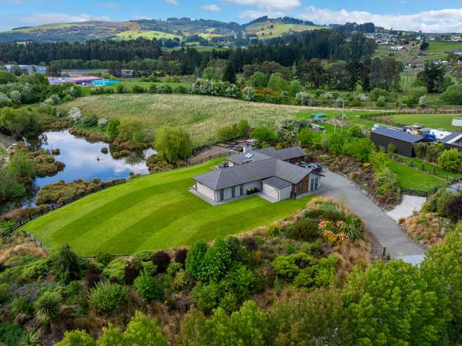 47 Awa Toru Drive, Fairfield