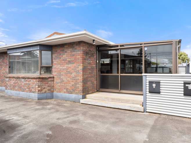 13 Tukapa Street, Westown
