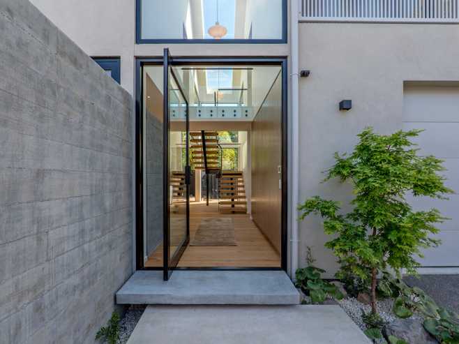 2/36 Tui Street, Fendalton