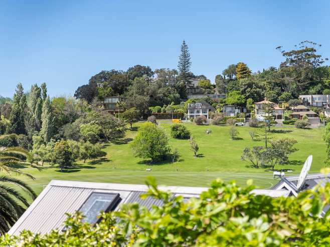 35C Rarangi Road, Saint Heliers