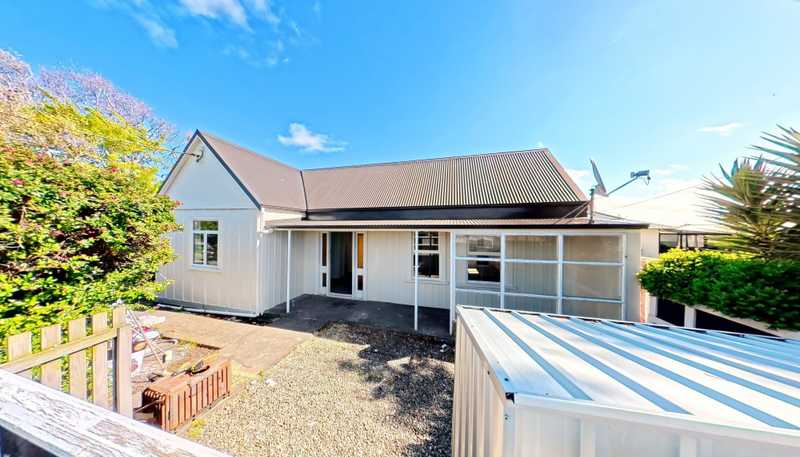 82 Dundas Road, Sanson
