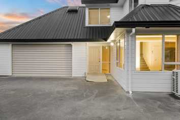 93 Sturges Road, Henderson