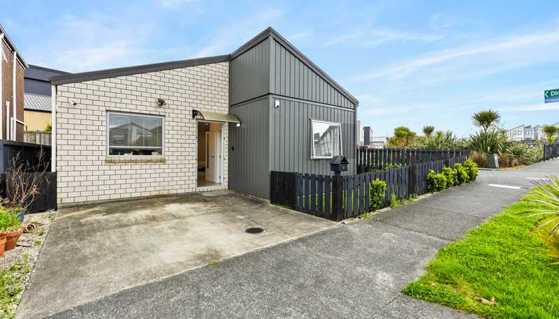 75 Matakohe Road, Westgate