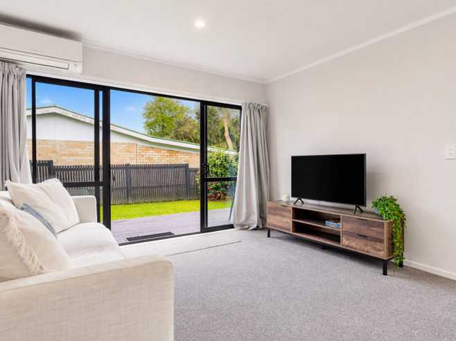 4a Somme Crescent, Hillcrest