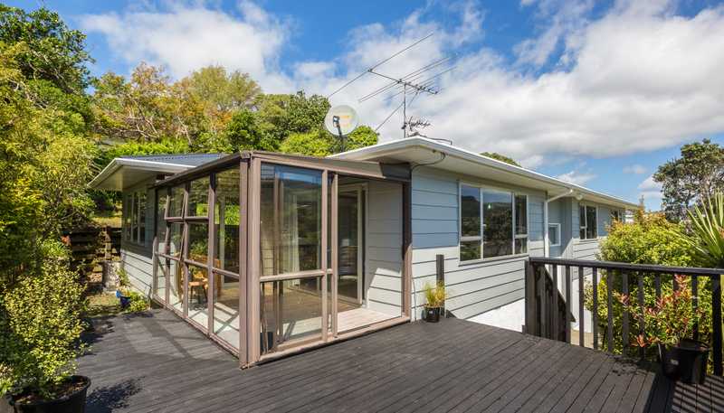 8A Hinau Street, Tawa