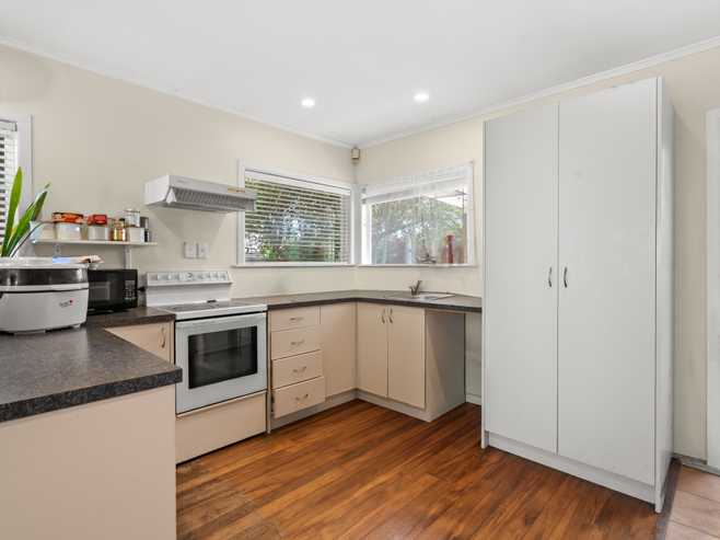 46 Hallberry Road, Mangere East