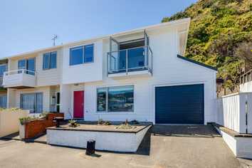 4/222 The Esplanade, Island Bay