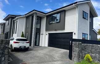 10 Kelsey Crescent, Hillsborough