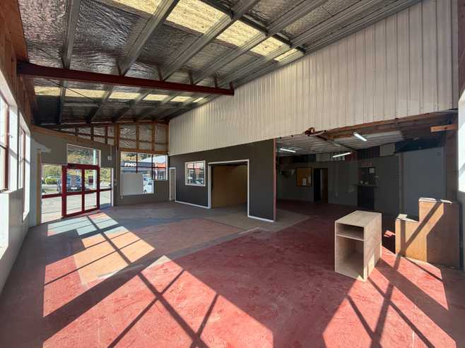 Versatile Industrial For Lease