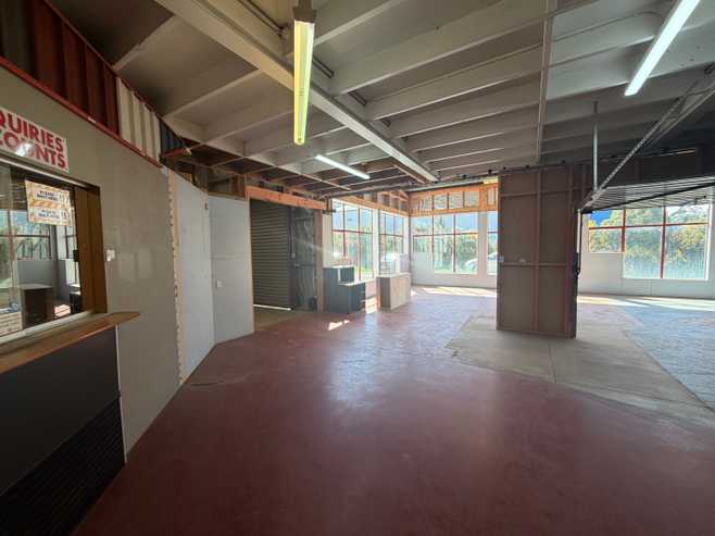 Versatile Industrial For Lease