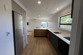 46 Pandora Avenue, Sunnybrook