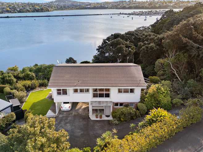 135 Paritai Drive, Orakei