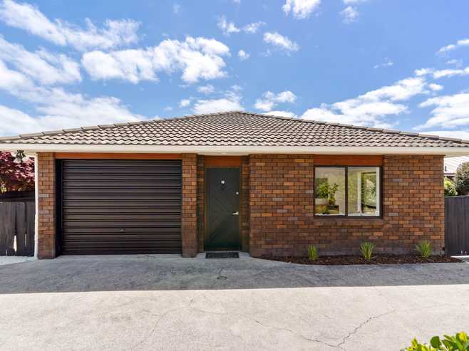 2/43 Alverston Street, Waterview