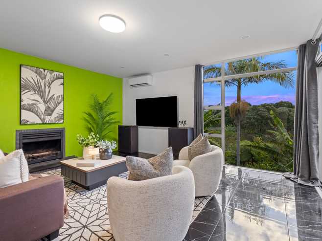 2/35 Huron Street, Takapuna