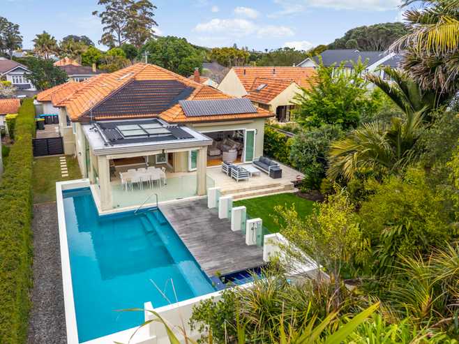 13 Gorrie Avenue, Epsom