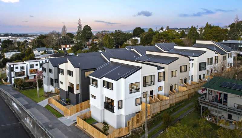 1/69 Archers Road, Hillcrest
