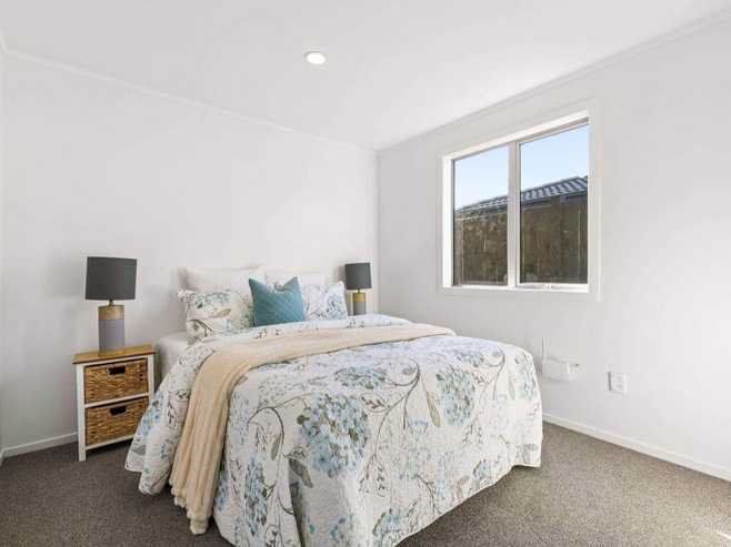 22 Chelburn Crescent, Mangere East