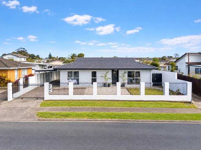 22 Chelburn Crescent, Mangere East
