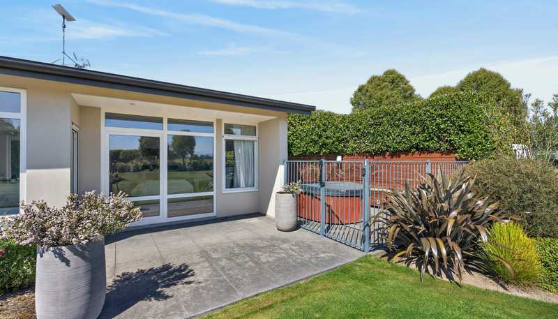 35 Ridgens Road, Greendale