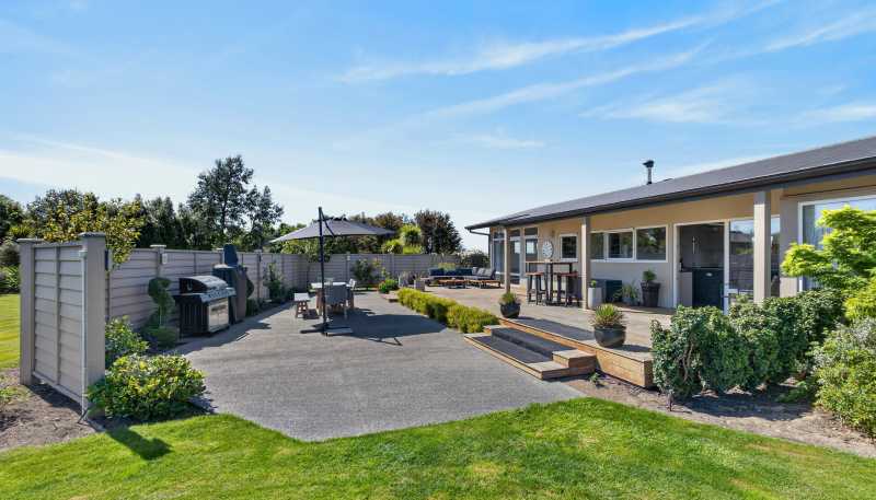 35 Ridgens Road, Greendale