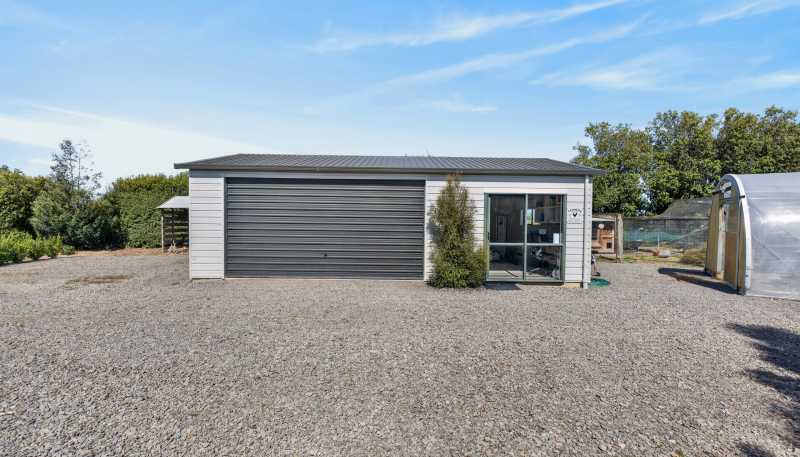35 Ridgens Road, Greendale