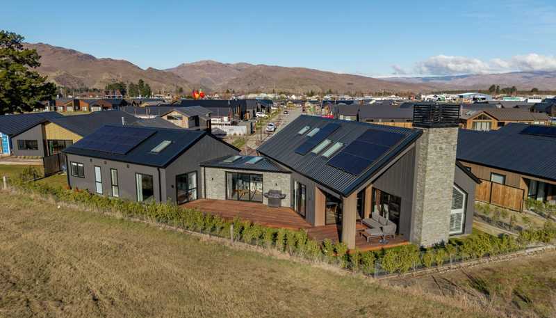 107 Wooing Tree Ave, Cromwell