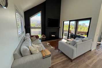 107 Wooing Tree Ave, Cromwell
