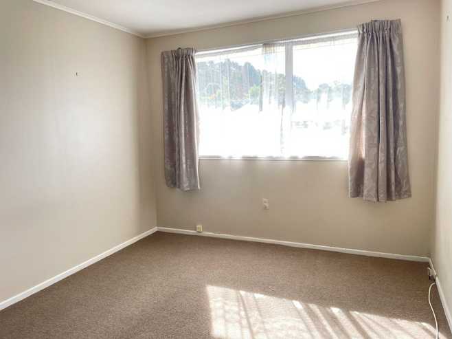 87b Pinehaven Road, Pinehaven