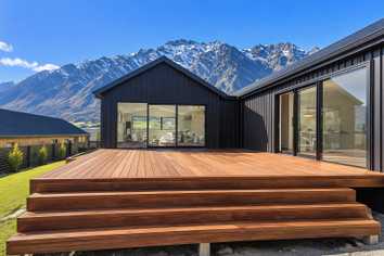8 Friesian Close, Jacks Point