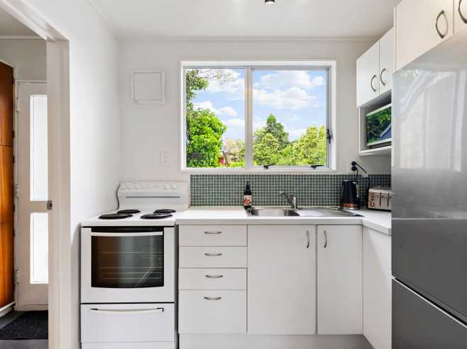 8/21 Islington Street, Trentham