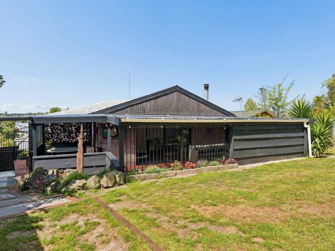 21 Springtime Crescent, Stanmore Bay
