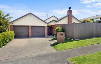 12 St Simon Place, Botany Downs