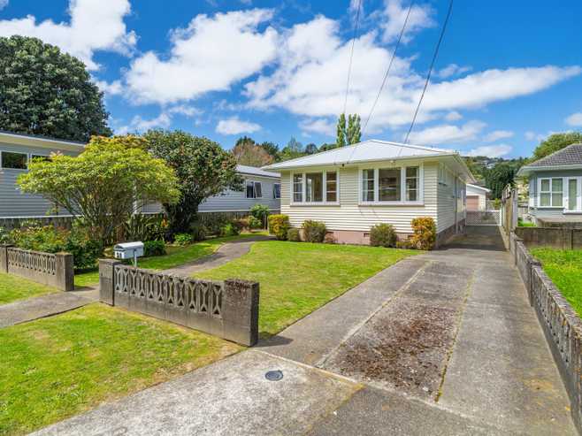 28 Golf Road, Manor Park