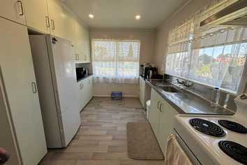 72 Pooles Road, Greerton