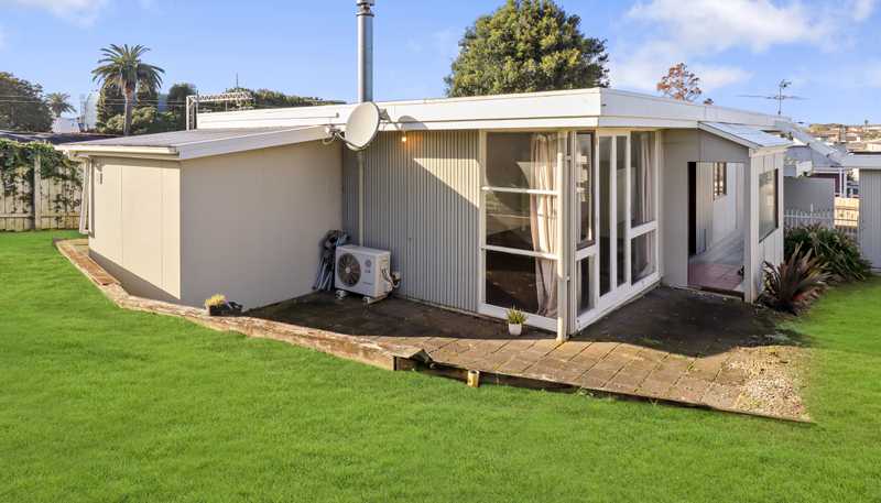2/14 Kenderdine Road, Papatoetoe