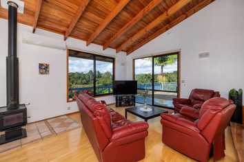 2A Marina Rise, Opua