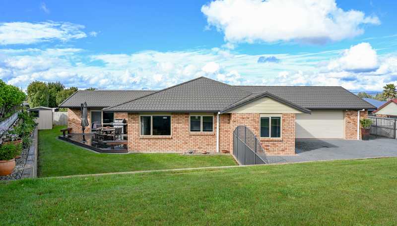 4 Baxendale Drive, Matipo Heights