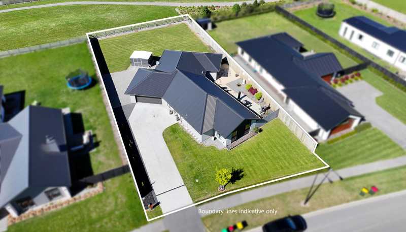 159 Silver Peaks Drive, WEST MELTON