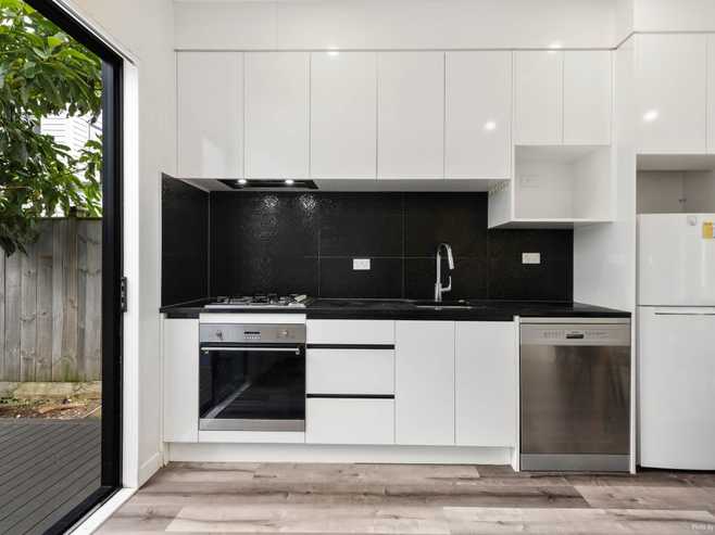 16 Tumu Road, Papakura