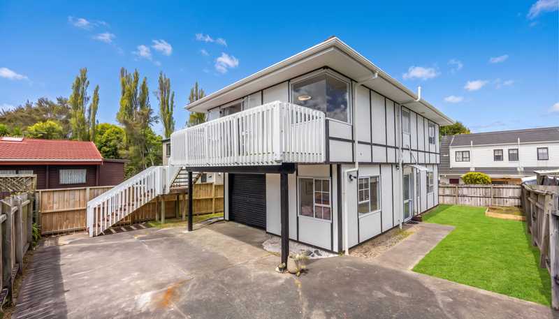 2/3 Ronald Macken Place, Windsor Park