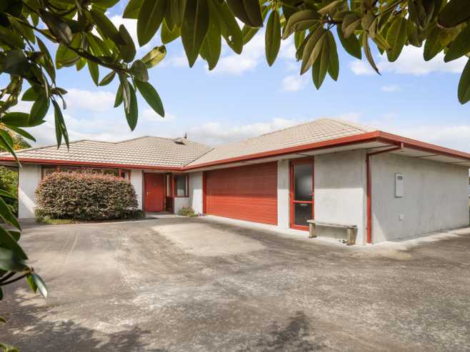 17 Highfields Drive, Katikati