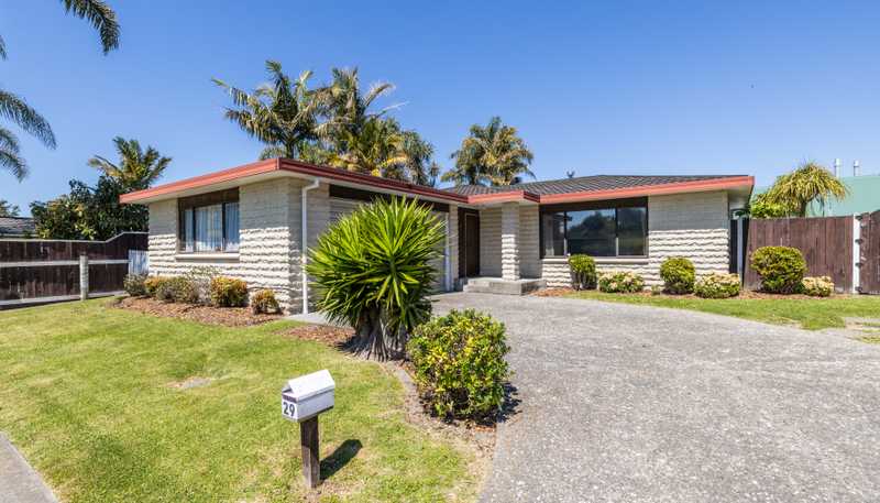 29 Lowther Place, Taradale