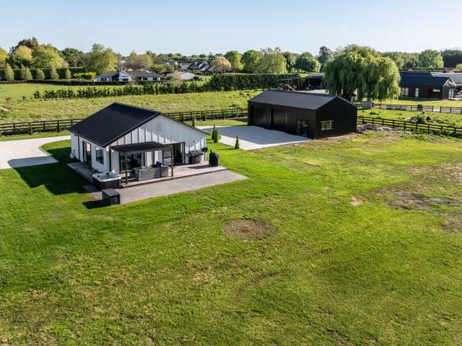 301 Peake Rd, Cambridge