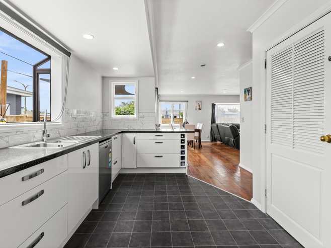 252 Kennedy Road, Onekawa